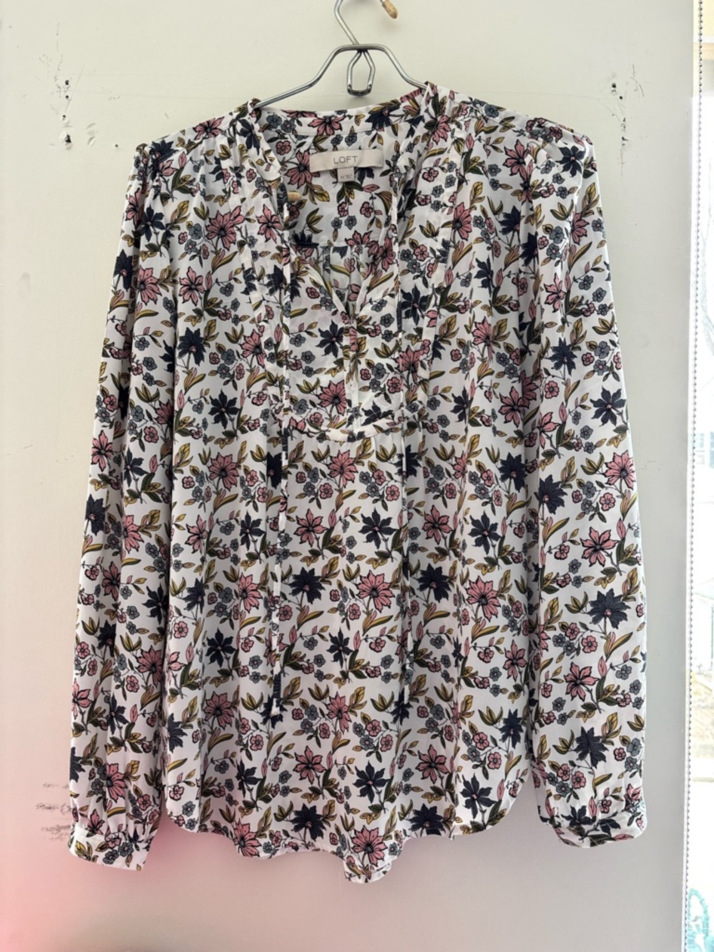 LOFT White Floral Print Long-Sleeve V-Neck Blouse
